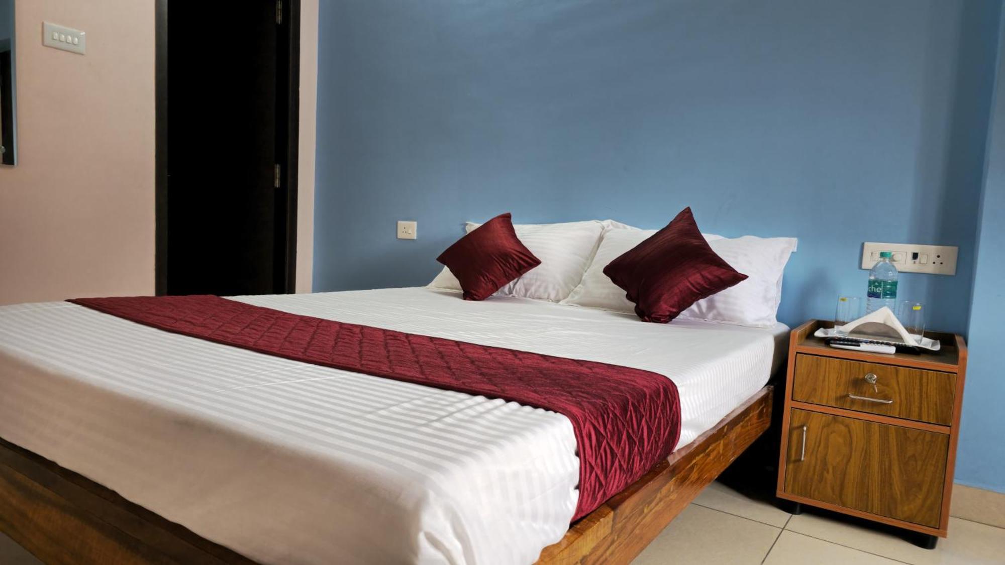 Pondy Pleasant Stay Pondicherry Exterior foto