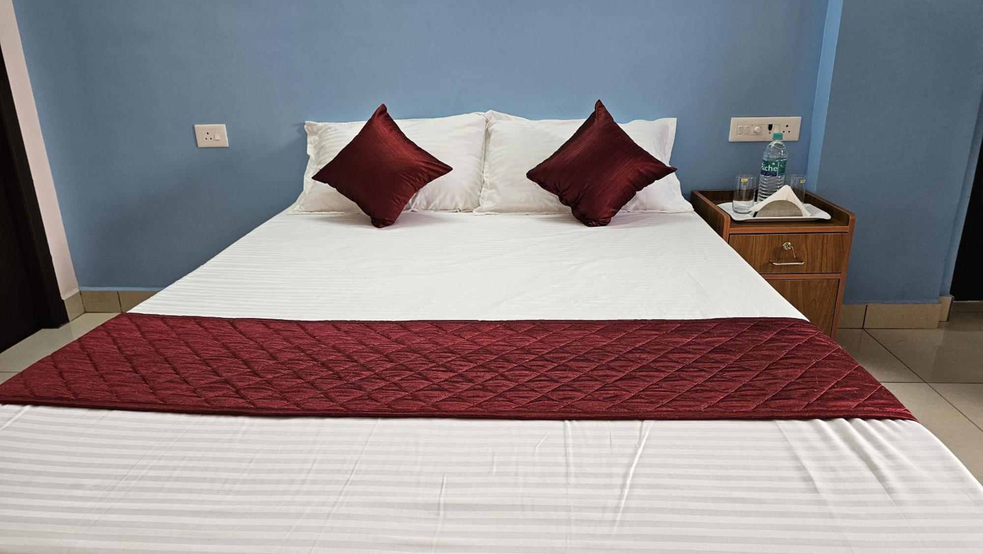 Pondy Pleasant Stay Pondicherry Exterior foto